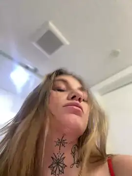 Snapshot of chloetease chatting on 25, 2, 2025 chloetease online show from 25, 2, 2025