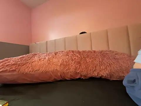 Snapshot of chloetease chatting on 2, 10, 2025 chloetease online show from 2, 10, 2025