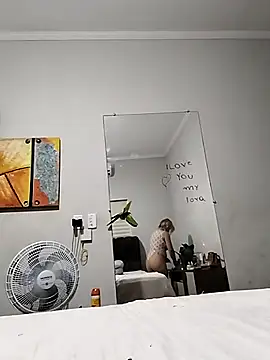 vivifernades online show from 14, 2, 2025