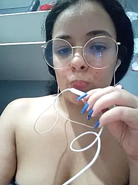 Snapshot of NinaSweet2 chatting on 1, 3, 2025 NinaSweet2 online show from 1, 3, 2025