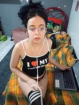 Snapshot of NinaSweet2 chatting on 10, 10, 2025 NinaSweet2 online show from 10, 10, 2025