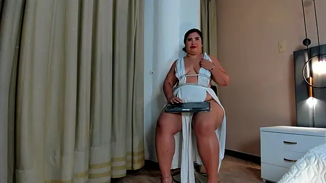 AGATHAA WHITE online show from 10, 3, 2025