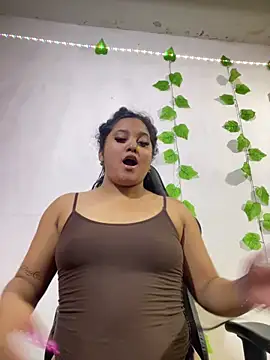 shayna all online show from 26, 4, 2026