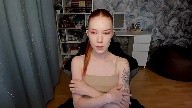 Snapshot of litl_Mia chatting on 27, 9, 2025 litl Mia online show from 27, 9, 2025