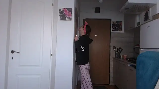 simyhvn online show from 10, 3, 2025