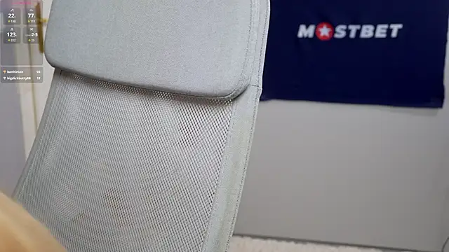 Snapshot of foxeslovefoxes chatting on 21, 12, 2024 foxeslovefoxes online show from 21, 12, 2024