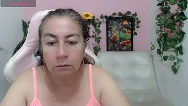 Snapshot of stepmother_105 chatting on 16, 2, 2026 stepmother 105 online show from 16, 2, 2026