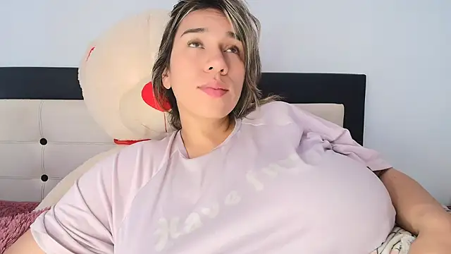 Snapshot of na-biky chatting on 5, 10, 2025 na-biky online show from 5, 10, 2025