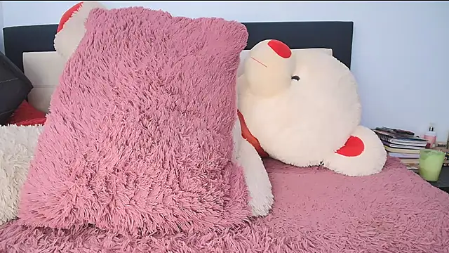 Snapshot of na-biky chatting on 1, 11, 2025 na-biky online show from 1, 11, 2025