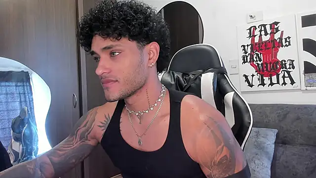 Snapshot of Alessandro_Vanni chatting on 12, 2, 2026 Alessandro Vanni online show from 12, 2, 2026