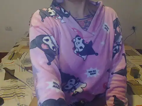 Snapshot of Tattoodreams_lucy chatting on 14, 12, 2025 Tattoodreams lucy online show from 14, 12, 2025