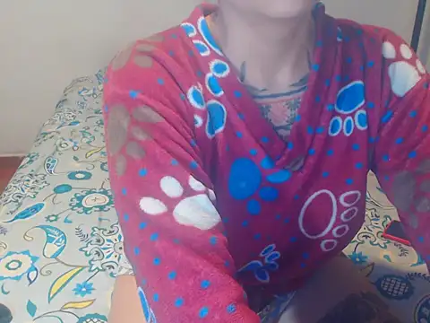 Snapshot of Tattoodreams_lucy chatting on 2, 2, 2026 Tattoodreams lucy online show from 2, 2, 2026