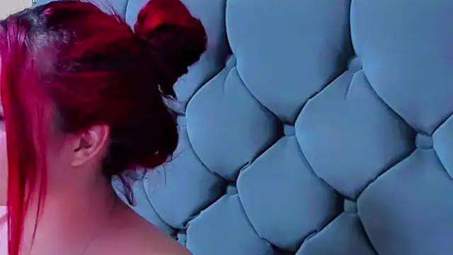 Imannejulienne online show from 9, 3, 2026