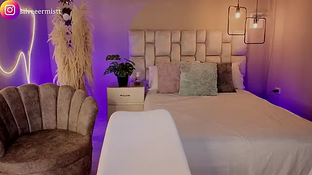 pamela reyes  online show from 28, 4, 2026