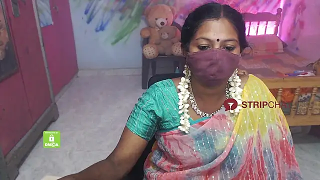 Snapshot of Novapol chatting on 3, 10, 2025 Novapol online show from 3, 10, 2025