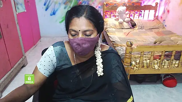 Snapshot of Novapol chatting on 14, 11, 2025 Novapol online show from 14, 11, 2025