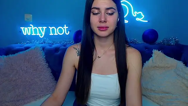 Snapshot of ViollinaLove chatting on 11, 1, 2025 ViollinaLove online show from 11, 1, 2025