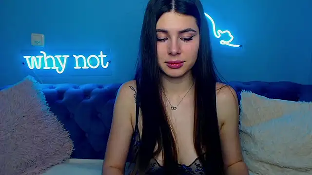 Snapshot of ViollinaLove chatting on 13, 1, 2025 ViollinaLove online show from 13, 1, 2025