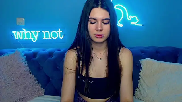 Snapshot of ViollinaLove chatting on 14, 1, 2025 ViollinaLove online show from 14, 1, 2025