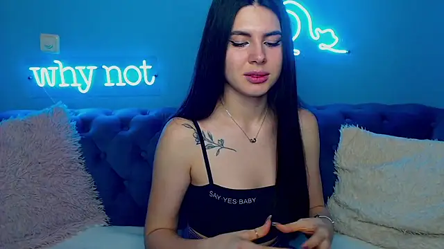Snapshot of ViollinaLove chatting on 14, 1, 2025 ViollinaLove online show from 14, 1, 2025