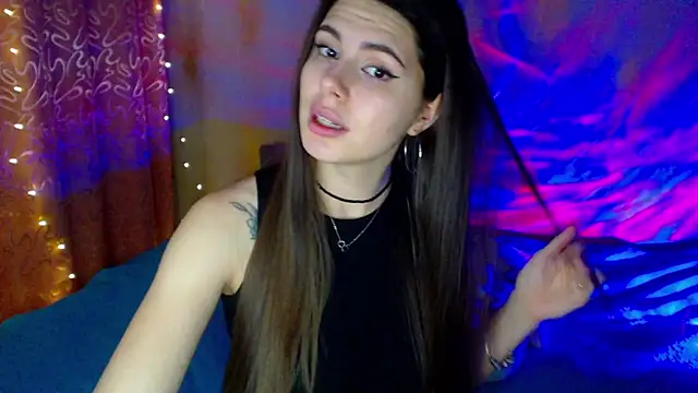 Snapshot of ViollinaLove chatting on 14, 1, 2025 ViollinaLove online show from 14, 1, 2025