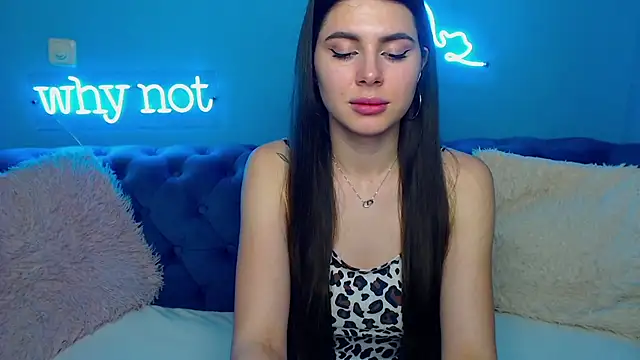 Snapshot of ViollinaLove chatting on 18, 1, 2025 ViollinaLove online show from 18, 1, 2025
