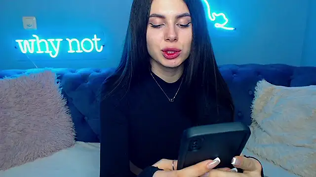 Snapshot of ViollinaLove chatting on 25, 1, 2025 ViollinaLove online show from 25, 1, 2025