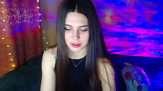 Snapshot of ViollinaLove chatting on 1, 2, 2025 ViollinaLove online show from 1, 2, 2025