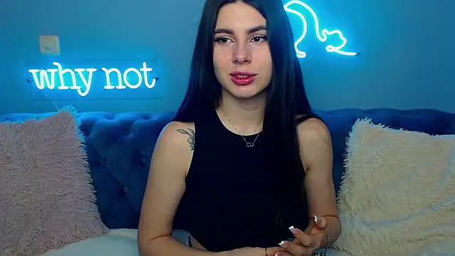 Snapshot of ViollinaLove chatting on 3, 2, 2025 ViollinaLove online show from 3, 2, 2025