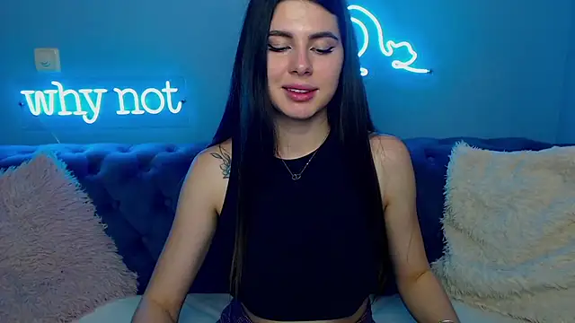Snapshot of ViollinaLove chatting on 3, 2, 2025 ViollinaLove online show from 3, 2, 2025