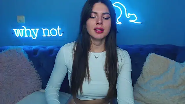Snapshot of ViollinaLove chatting on 15, 2, 2025 ViollinaLove online show from 15, 2, 2025