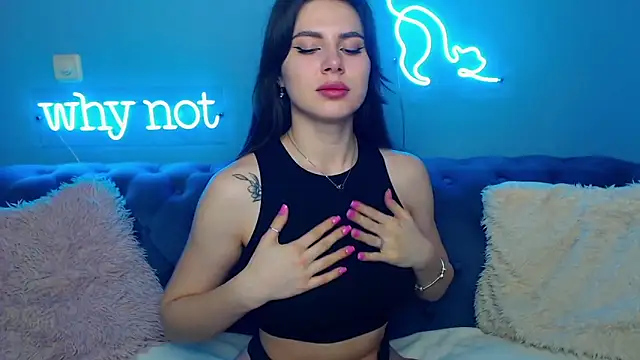 Snapshot of ViollinaLove chatting on 21, 3, 2025 ViollinaLove online show from 21, 3, 2025