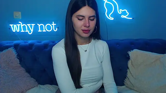 Snapshot of ViollinaLove chatting on 29, 9, 2025 ViollinaLove online show from 29, 9, 2025