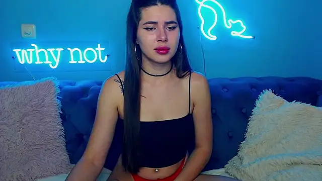 Snapshot of ViollinaLove chatting on 6, 10, 2025 ViollinaLove online show from 6, 10, 2025