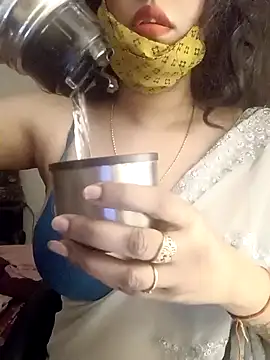 Snapshot of Lavanya_Shah chatting on 8, 1, 2025 Lavanya Shah online show from 8, 1, 2025