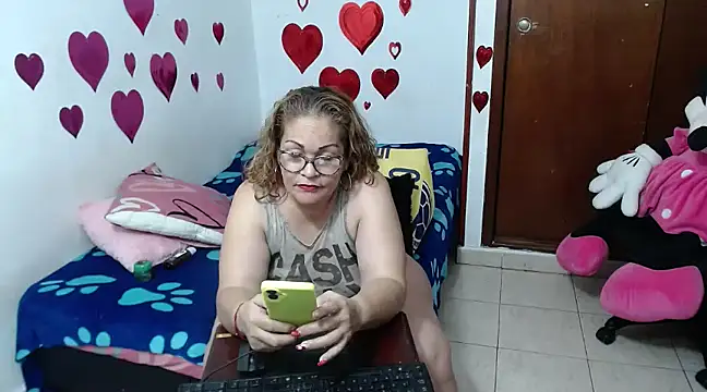 Snapshot of Britney-22 chatting on 10, 1, 2025 Britney-22 online show from 10, 1, 2025
