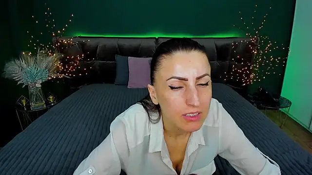 Rebecca Diamond online show from 14, 3, 2025