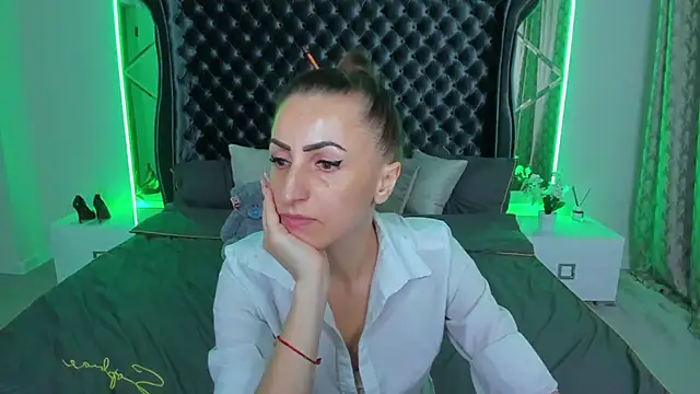 Rebecca Diamond online show from 25, 11, 2025