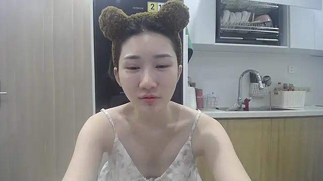 Asiagirll online show from 18, 5, 2026