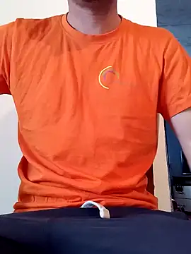 Snapshot of Rolandxxxr chatting on 26, 1, 2025 Rolandxxxr online show from 26, 1, 2025