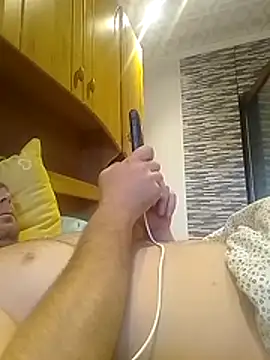 Snapshot of Rolandxxxr chatting on 3, 11, 2025 Rolandxxxr online show from 3, 11, 2025