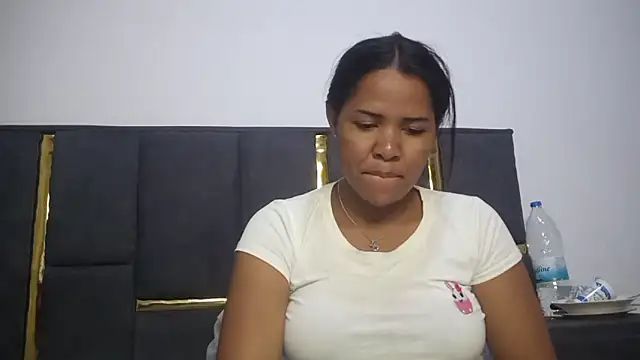 Snapshot of aleixane chatting on 13, 11, 2025 aleixane online show from 13, 11, 2025