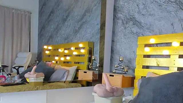 elena mature online show from 23, 2, 2025