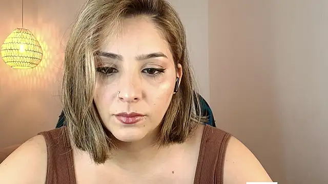 Snapshot of YummyAnna_ chatting on 12, 6, 2026 YummyAnna online show from 12, 6, 2026