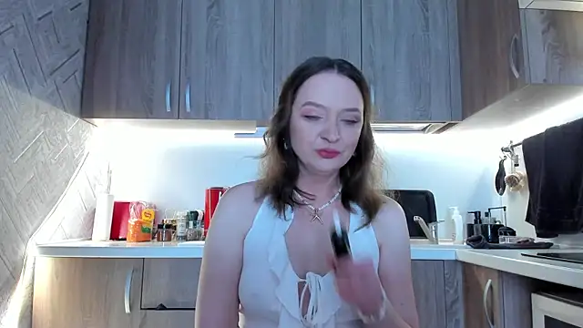 EvaBarsa  online show from 6, 11, 2025