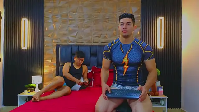 FelipeAndMarcello3 online show from 13, 3, 2025