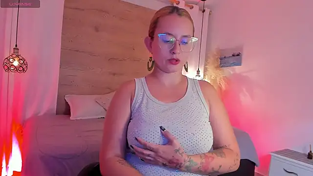 halaaa 1 online show from 7, 4, 2026