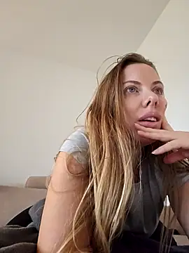 Snapshot of novaforyou1 chatting on 27, 10, 2025 novaforyou1 online show from 27, 10, 2025