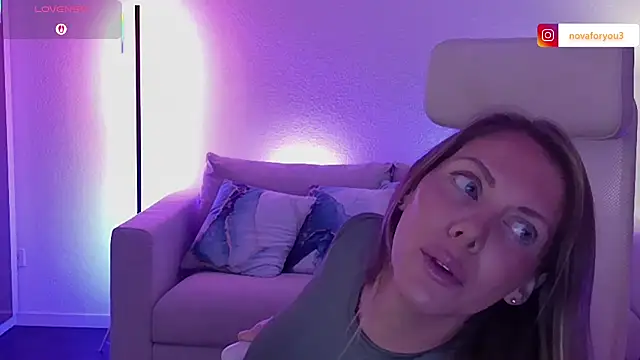 Snapshot of novaforyou1 chatting on 18, 11, 2025 novaforyou1 online show from 18, 11, 2025