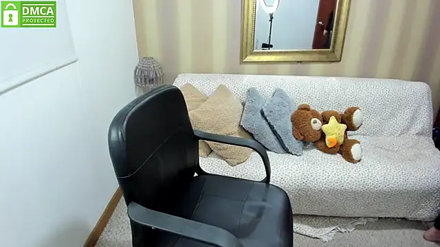 NicolettColin online show from 8, 10, 2025